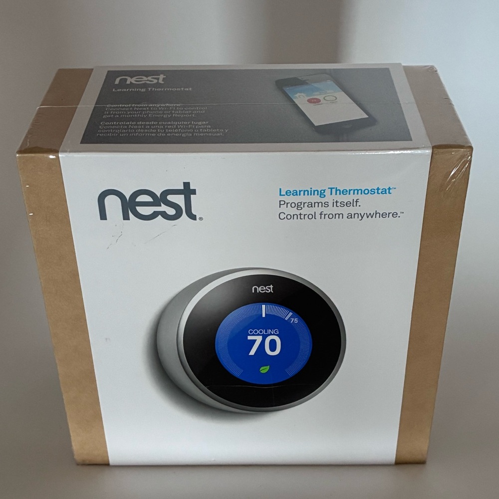 Nest Learning Thermostat (Silver) - Smart Home Thermostat